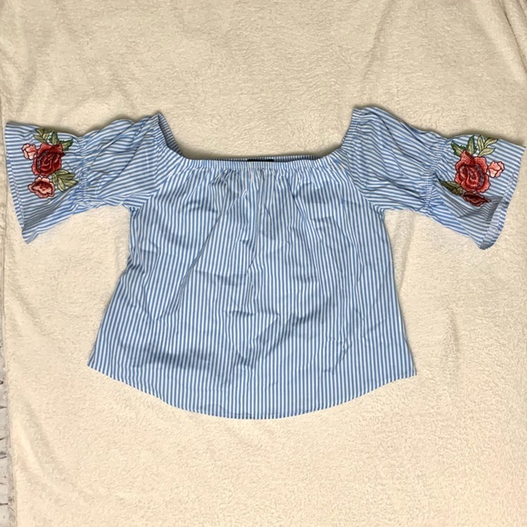 White & Blue Striped Off the Shoulder Top - Picture 4 of 5